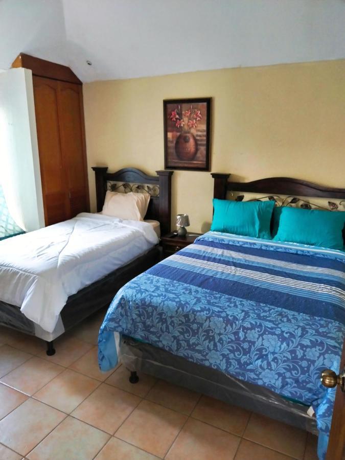 Готель Sky Garden Guatemala City Екстер'єр фото