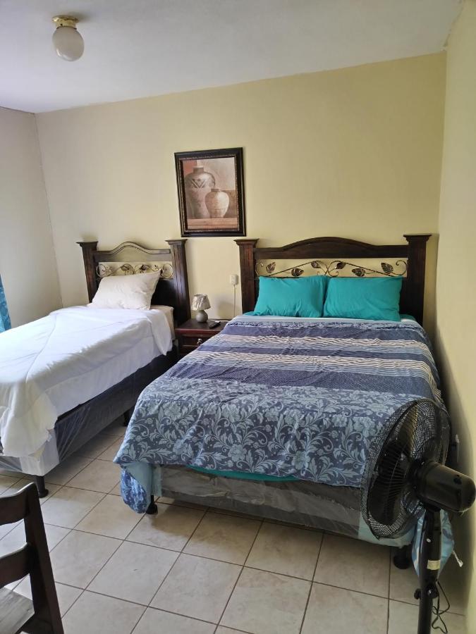 Готель Sky Garden Guatemala City Екстер'єр фото